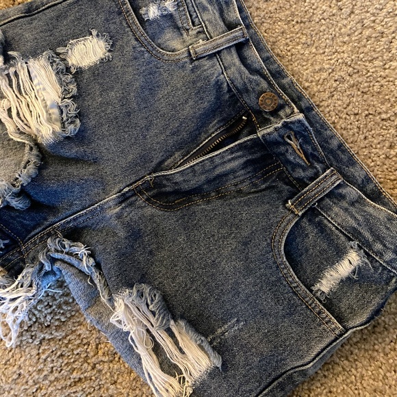 Destroyed High-Waisted Jean Shorts. - Picture 1 of 7